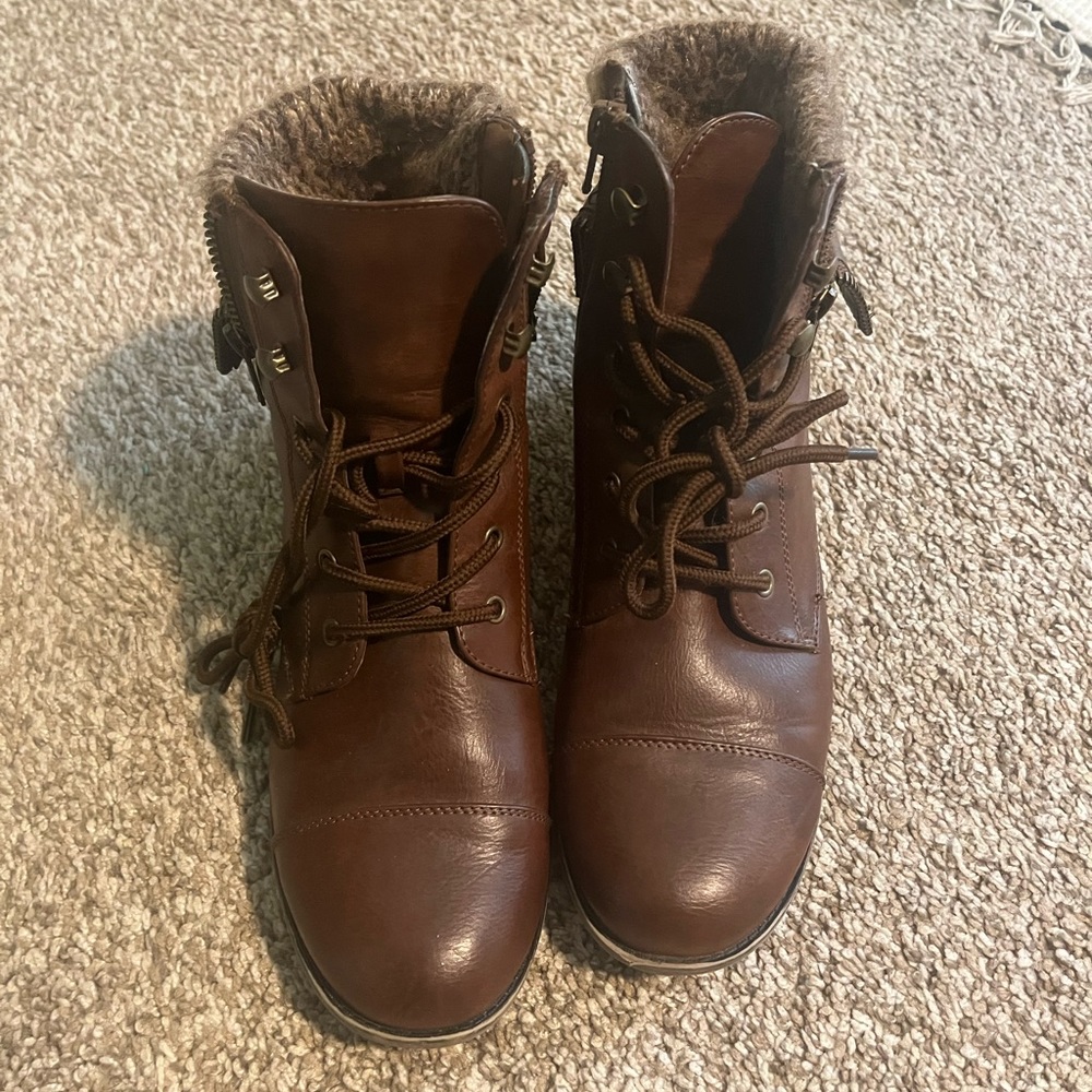 Size 8, brown boots